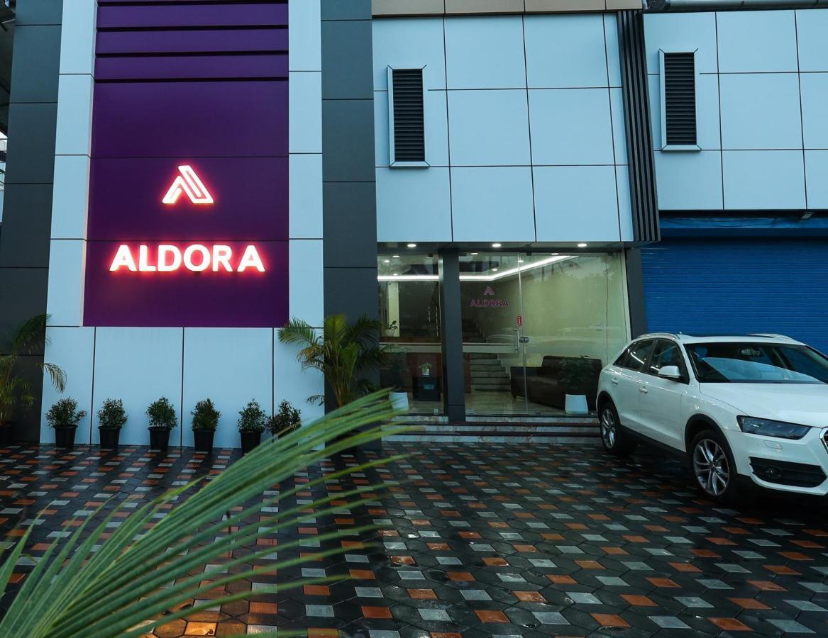 Aldora Airport Residency 호텔 니둠바서리 외부 사진